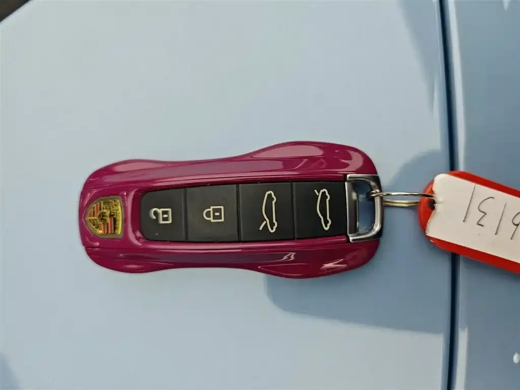 Porsche Taycan 2024 из CN, фото 9
