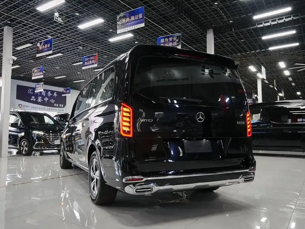 Mercedes-Benz Vito — фото 10