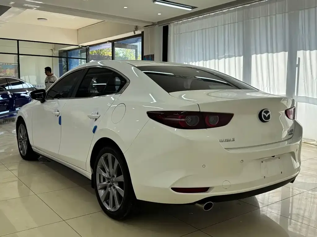 Mazda 3 Axela 2021 из CN, фото 4