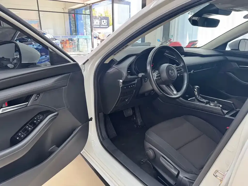 Mazda 3 Axela 2021 из CN, фото 7