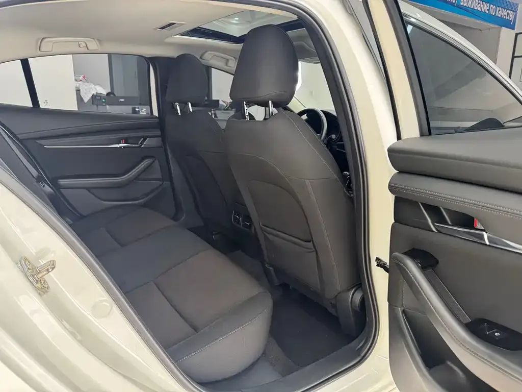 Mazda 3 Axela 2021 из CN, фото 9