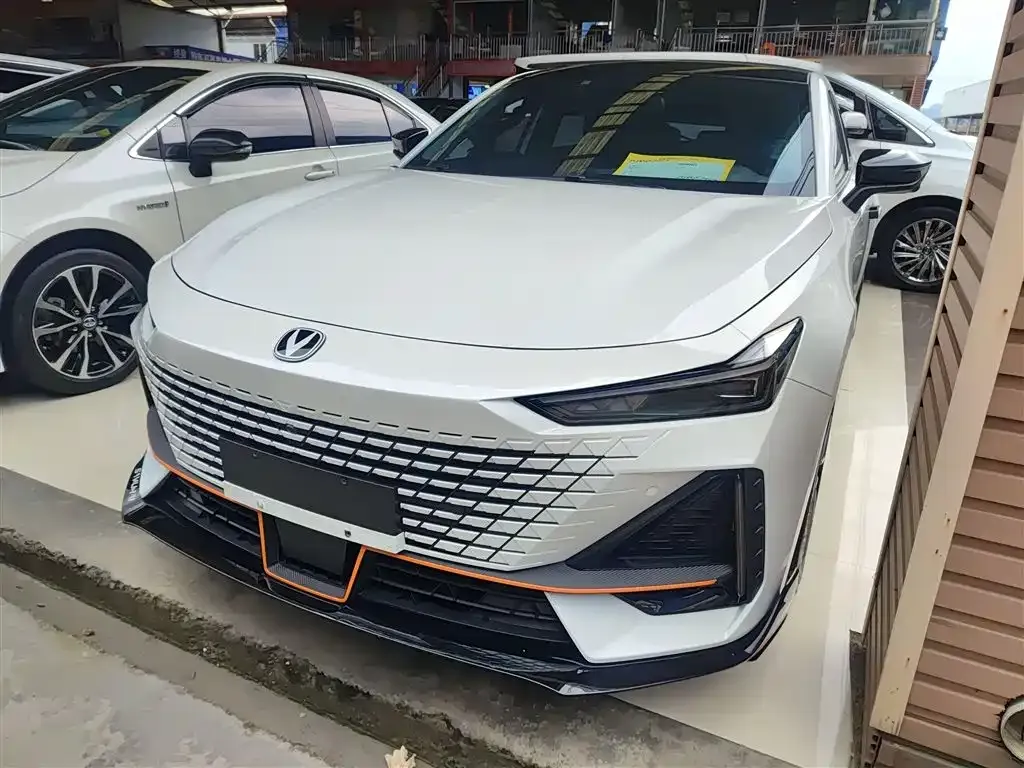Changan UNI-V 2023 из CN, фото 1