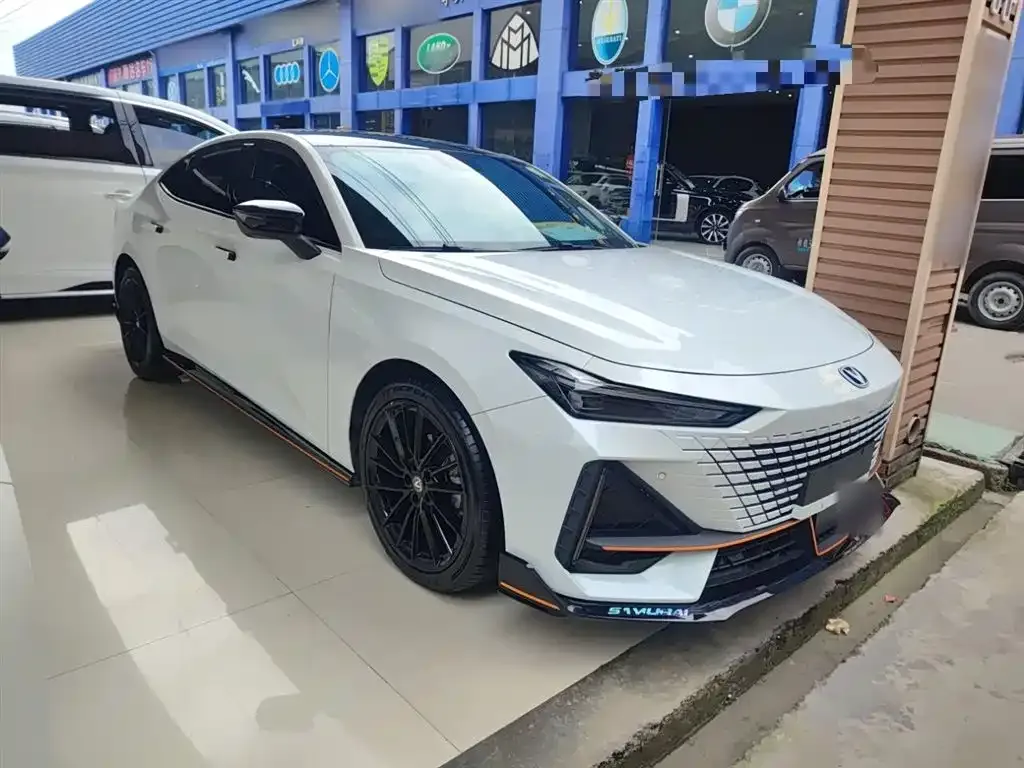 Changan UNI-V 2023 из CN, фото 4