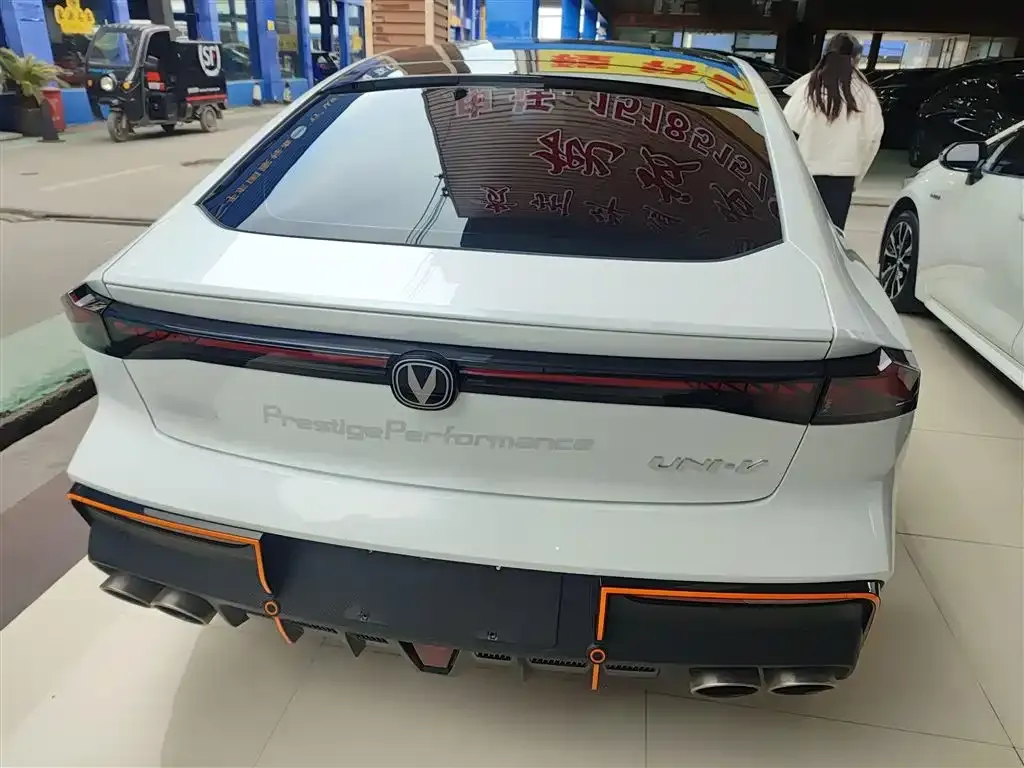 Changan UNI-V 2023 из CN, фото 6