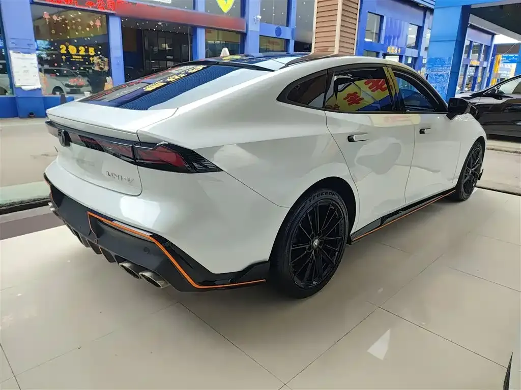 Changan UNI-V 2023 из CN, фото 7