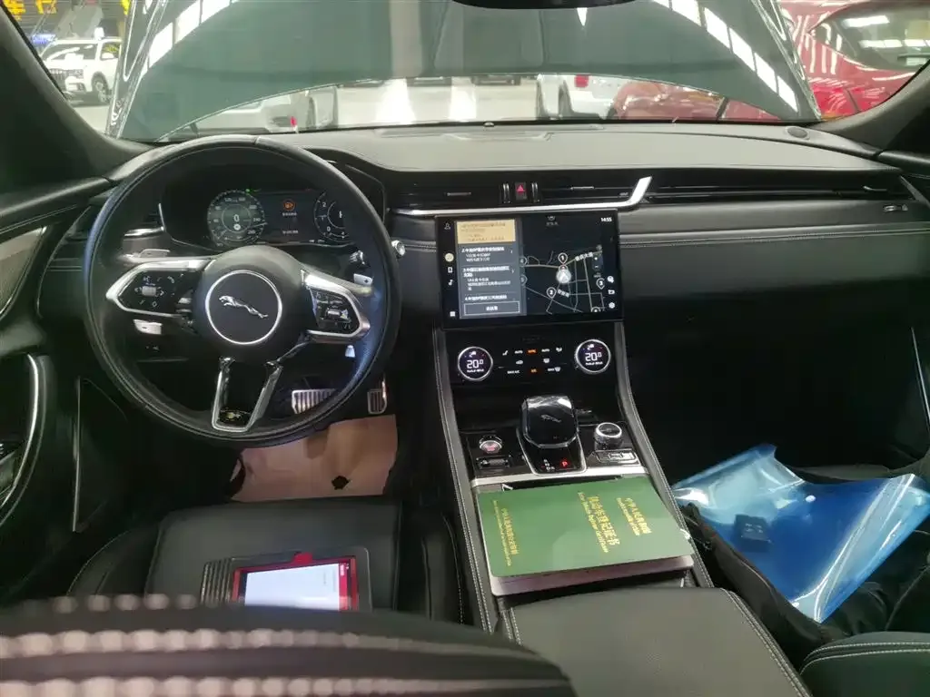 Jaguar XFL 2021 из CN, фото 10