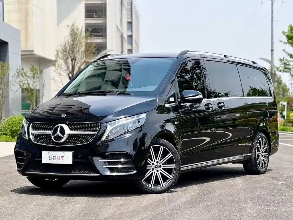 Mercedes-Benz V-Class 2023 из CN, фото 1