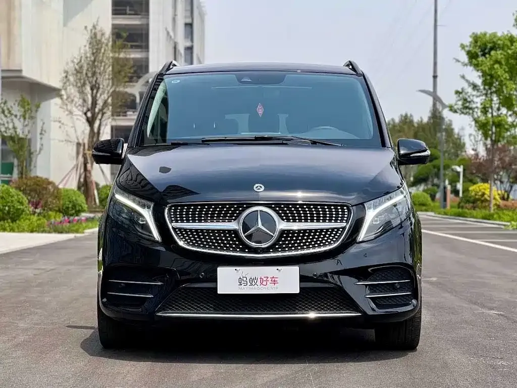 Mercedes-Benz V-Class 2023 из CN, фото 2