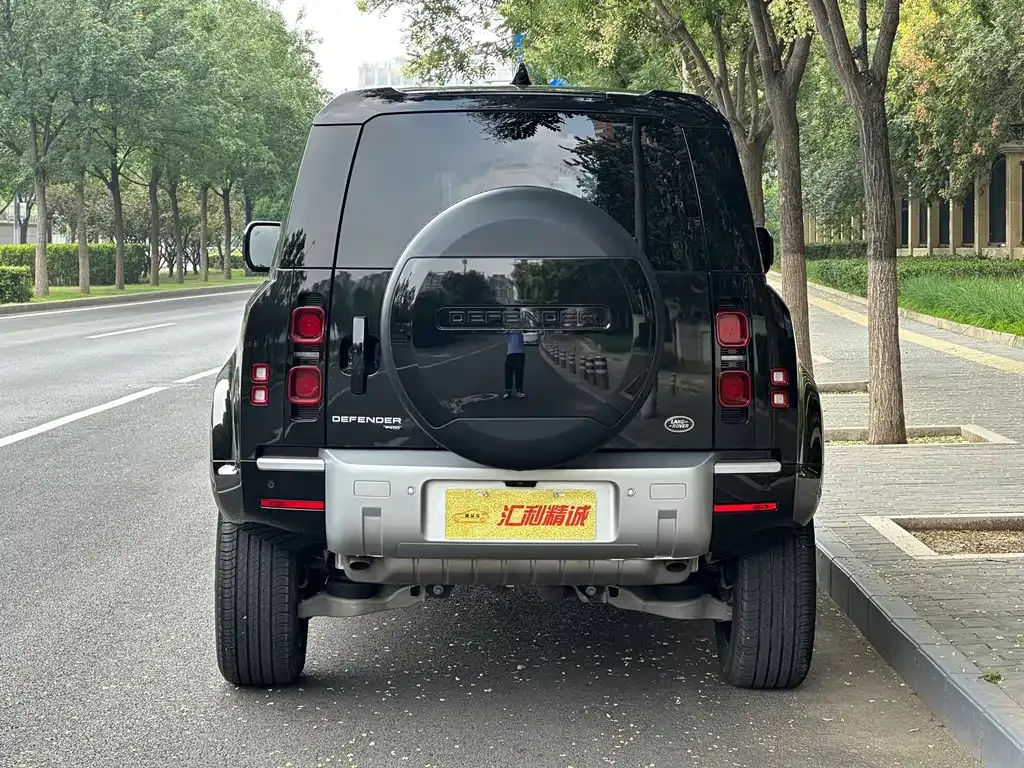 Land Rover Defender — фото 4