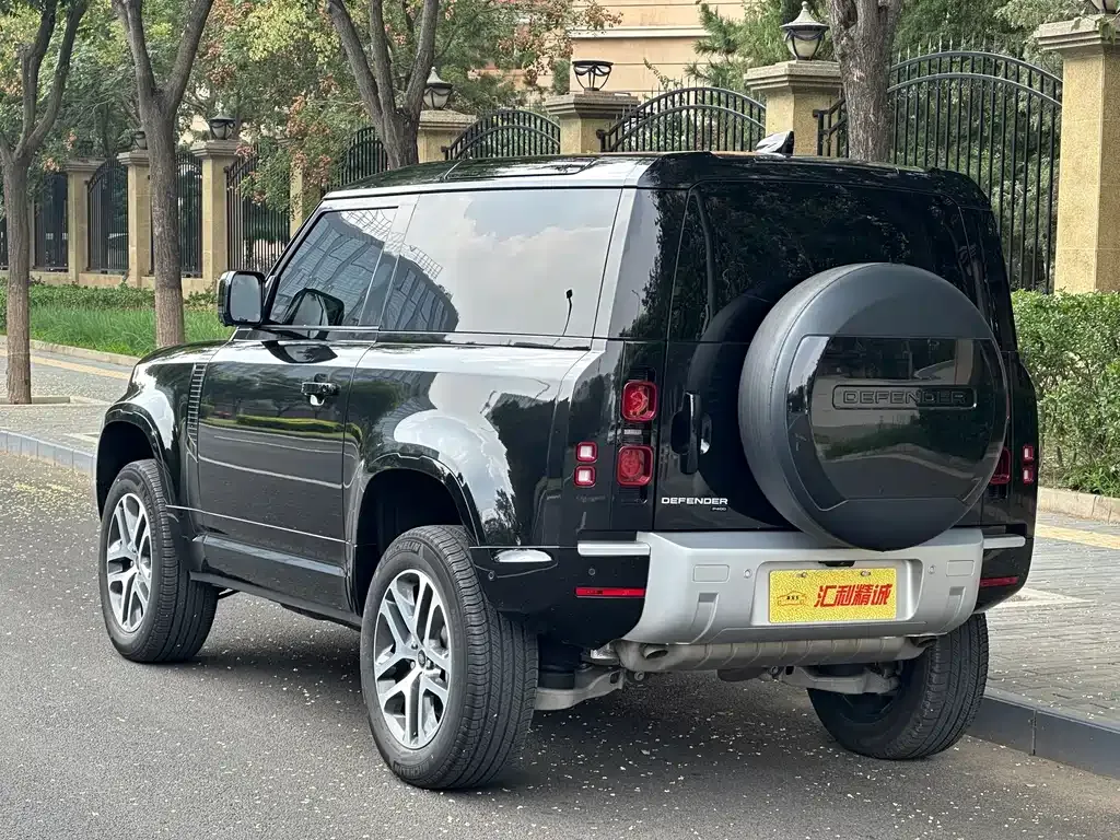 Land Rover Defender — фото 6