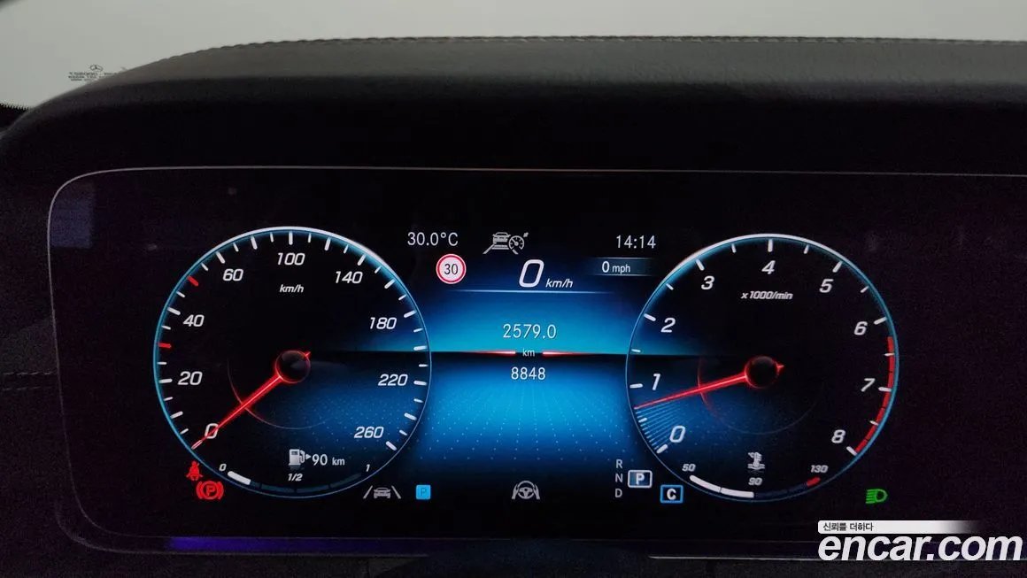 Mercedes-Benz E-Class 2023 из KR, фото 8