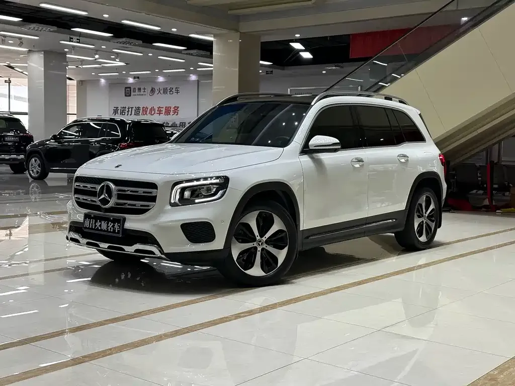 Mercedes-Benz GLB 2023 из CN, фото 1