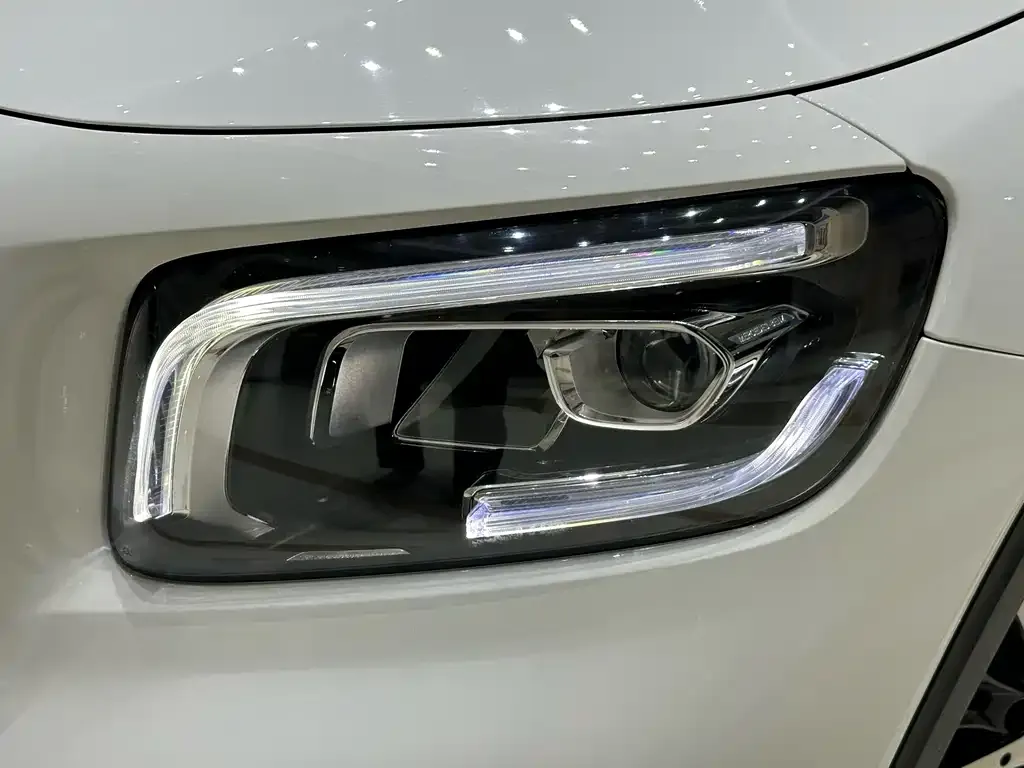 Mercedes-Benz GLB 2023 из CN, фото 9
