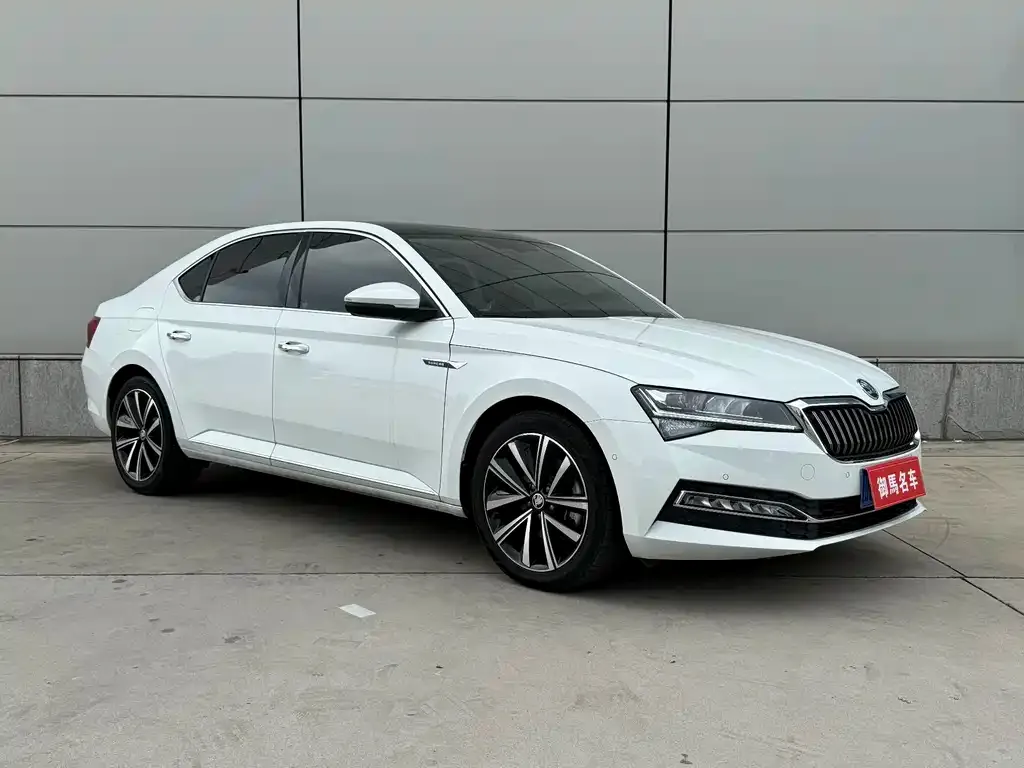 Skoda Superb 2023 из CN, фото 2