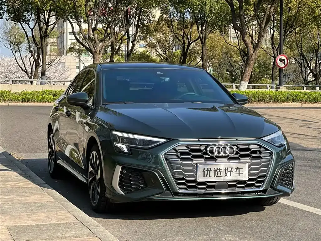 Audi A3 2023 из CN, фото 3