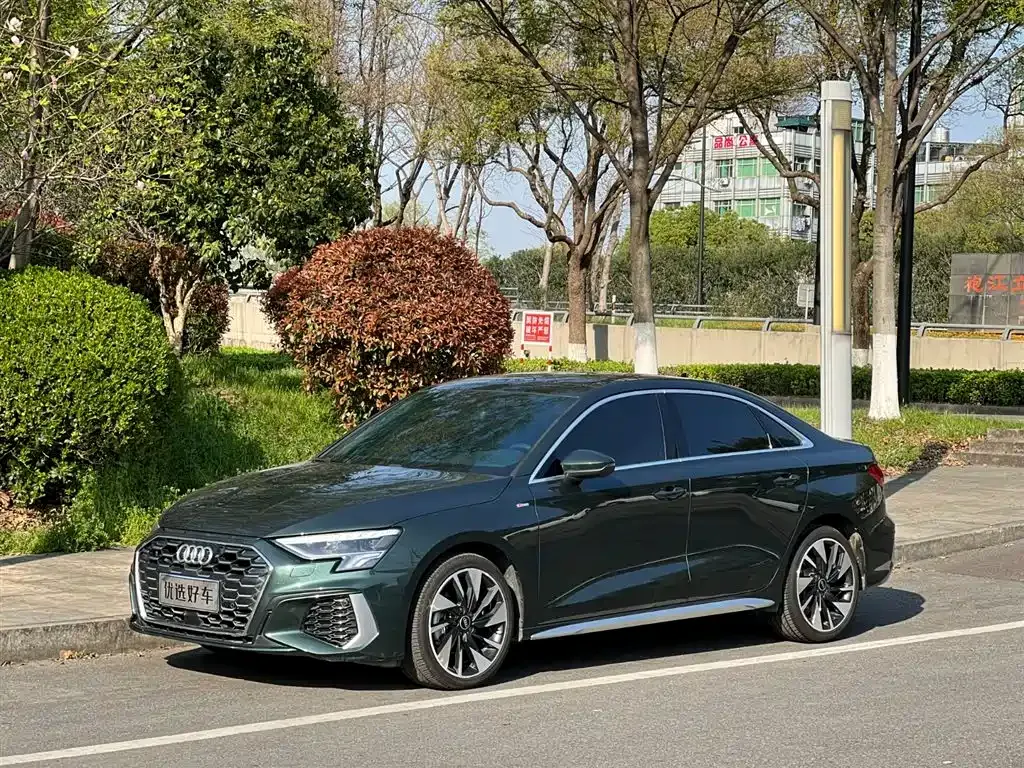 Audi A3 2023 из CN, фото 4