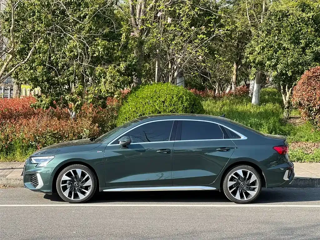 Audi A3 2023 из CN, фото 5