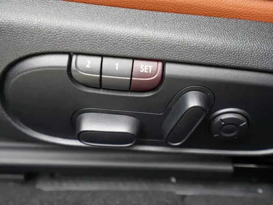 [object Object] Mini Clubman 2022 из CN, фото 6