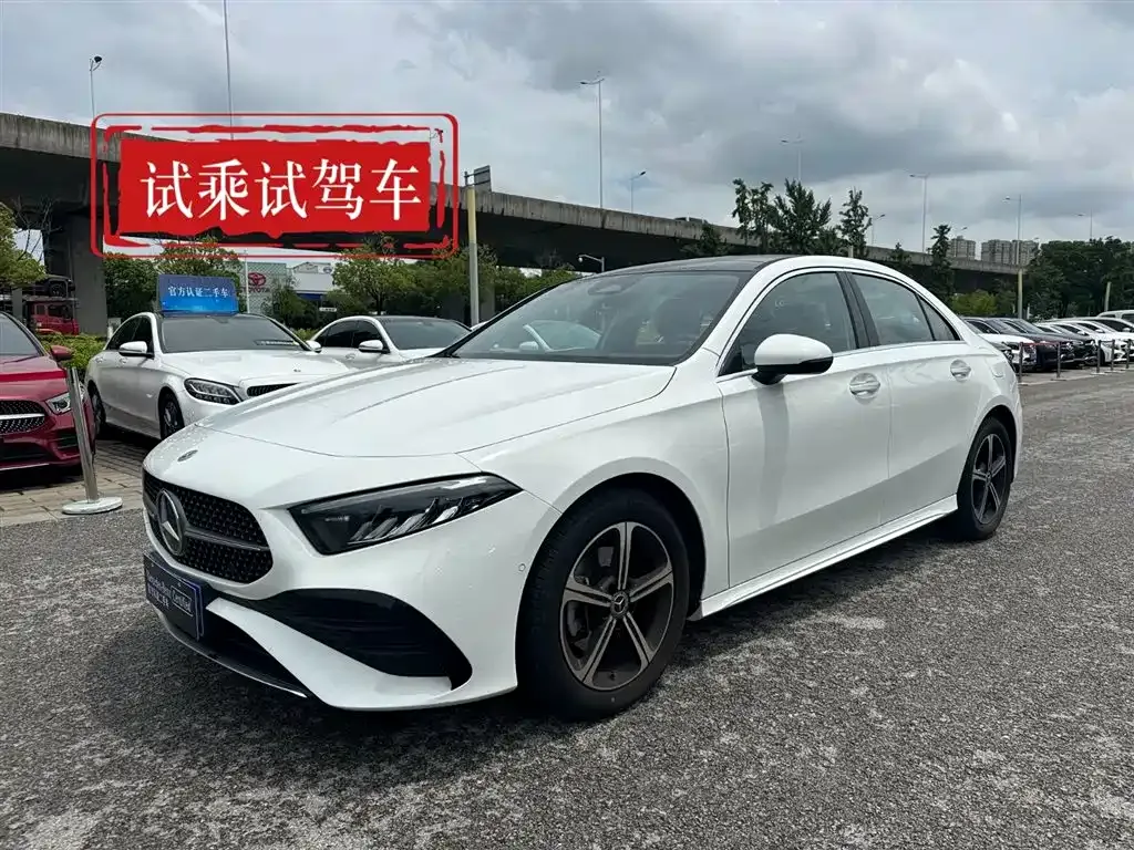 Mercedes-Benz A-Class 2023 из CN, фото 1
