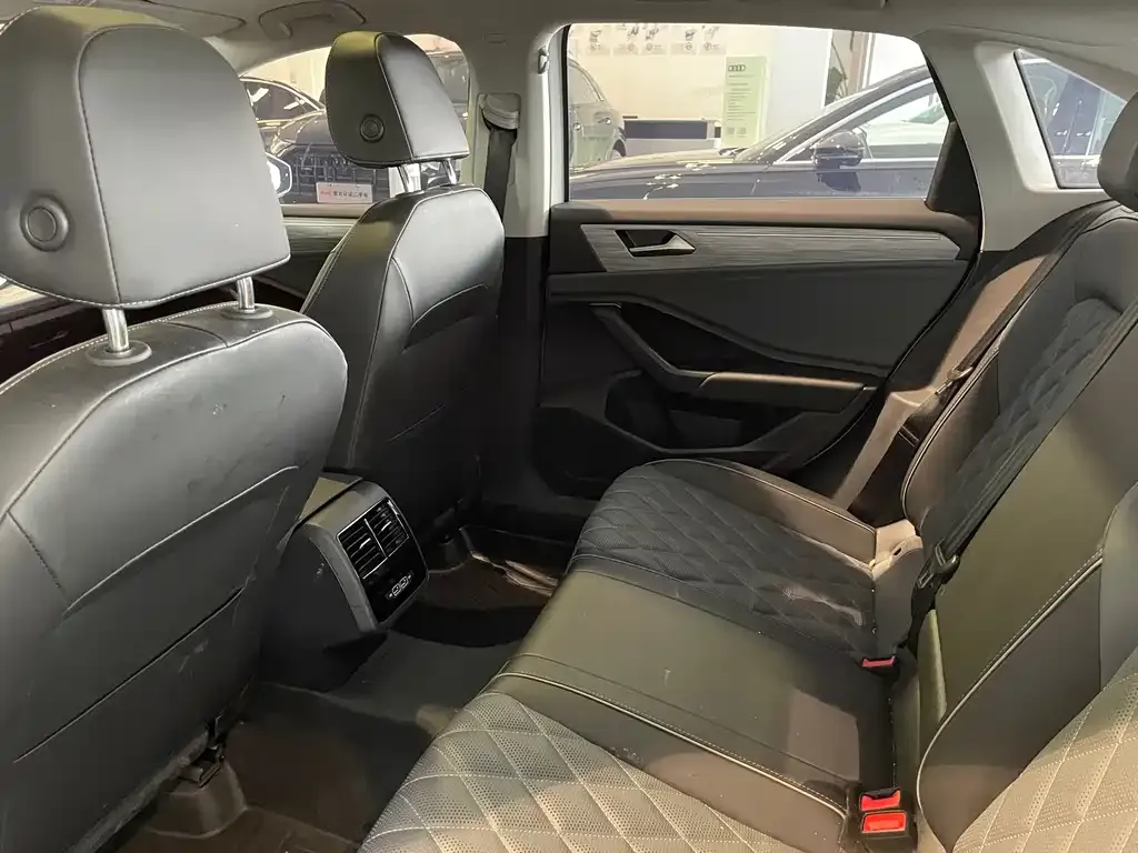 Volkswagen Sagitar 2023 из CN, фото 8