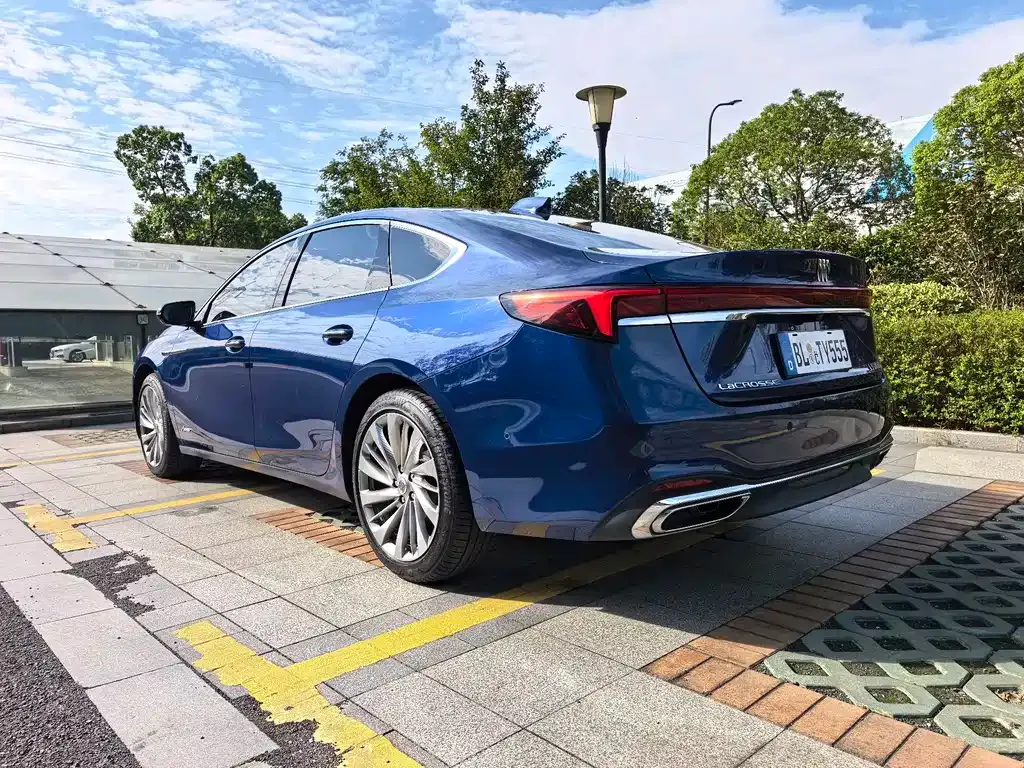Buick LaCrosse 2024 из CN, фото 3