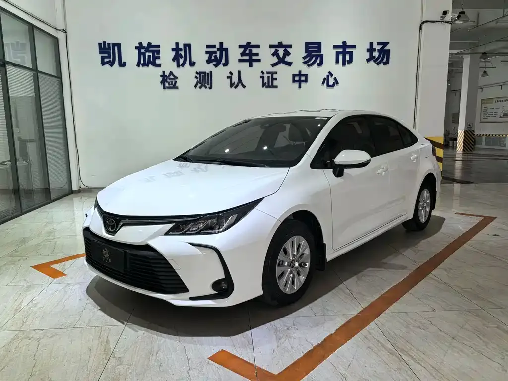 Toyota Corolla 2022 из CN, фото 1