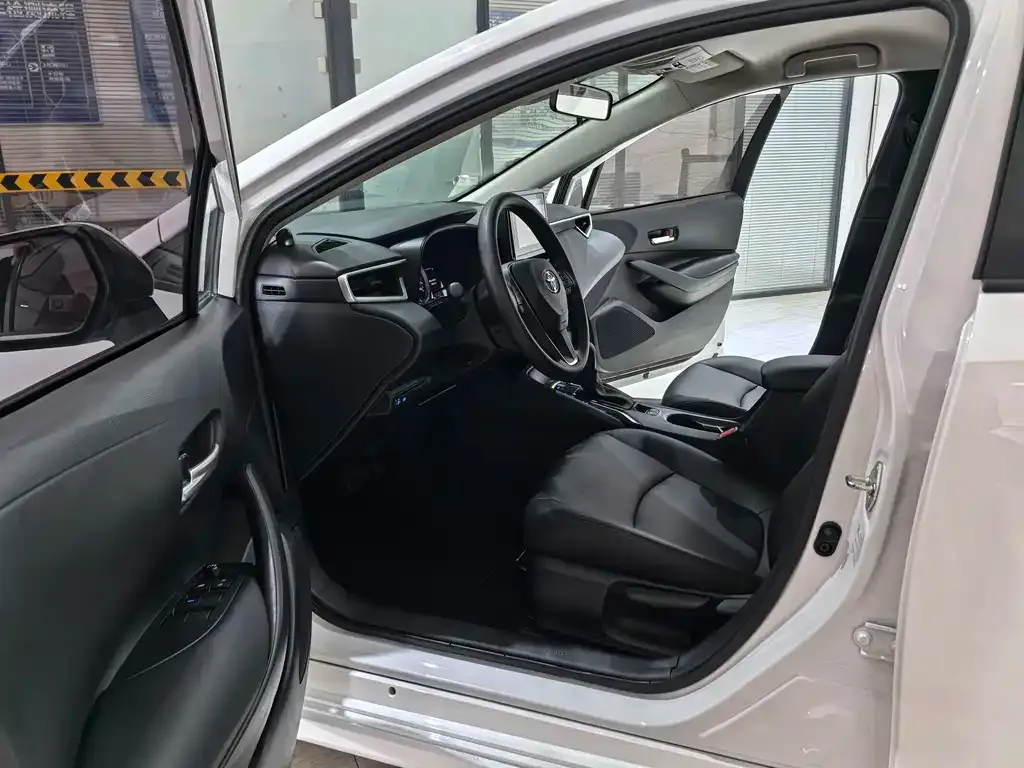 Toyota Corolla 2022 из CN, фото 8