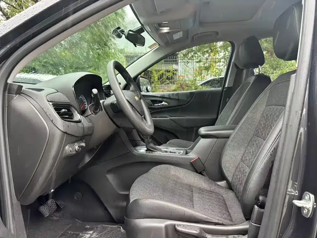 Chevrolet Equinox 2021 из CN, фото 4