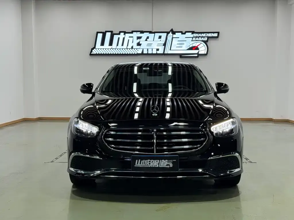 Mercedes-Benz E-Class 2023 из CN, фото 3