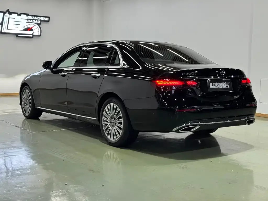 Mercedes-Benz E-Class 2023 из CN, фото 4