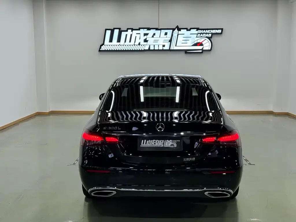 Mercedes-Benz E-Class 2023 из CN, фото 5