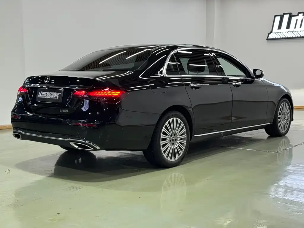 Mercedes-Benz E-Class 2023 из CN, фото 6