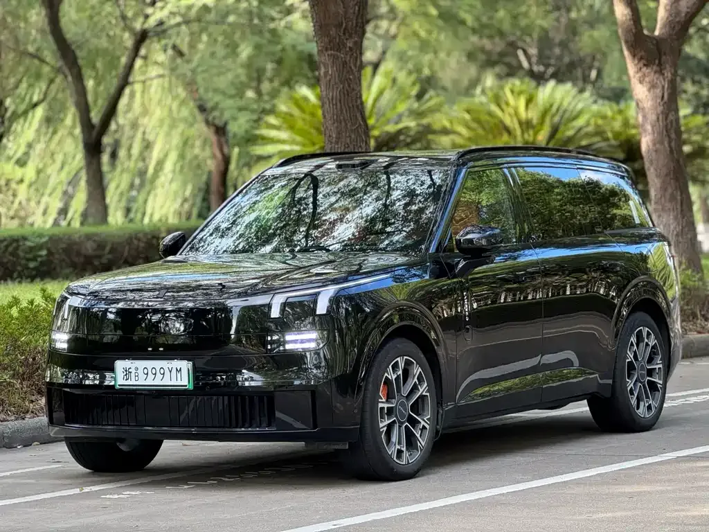 Lynk & Co 900 2025 из CN, фото 1