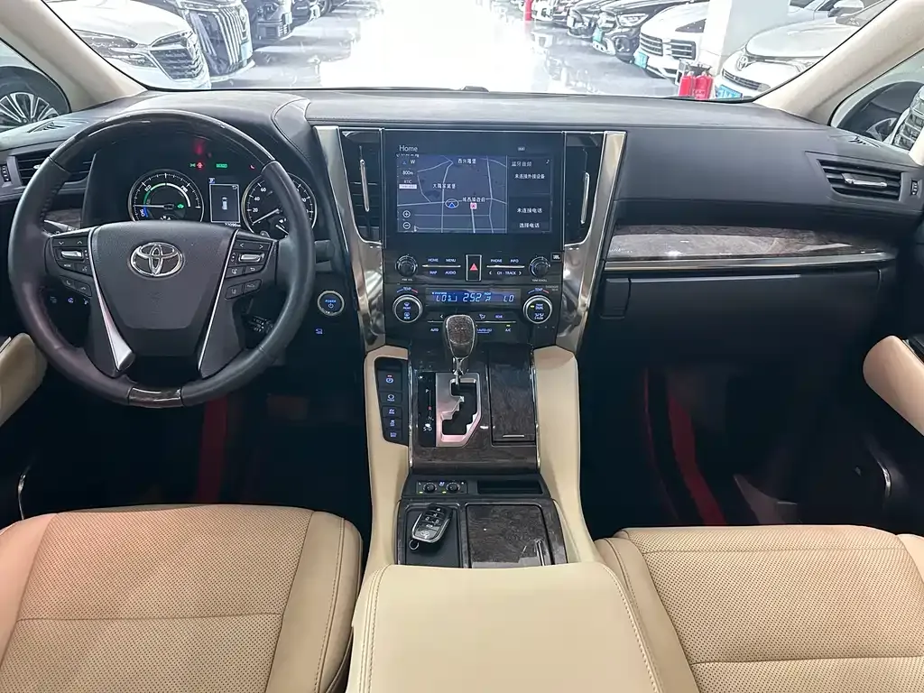 Toyota Alphard 2022 из CN, фото 10