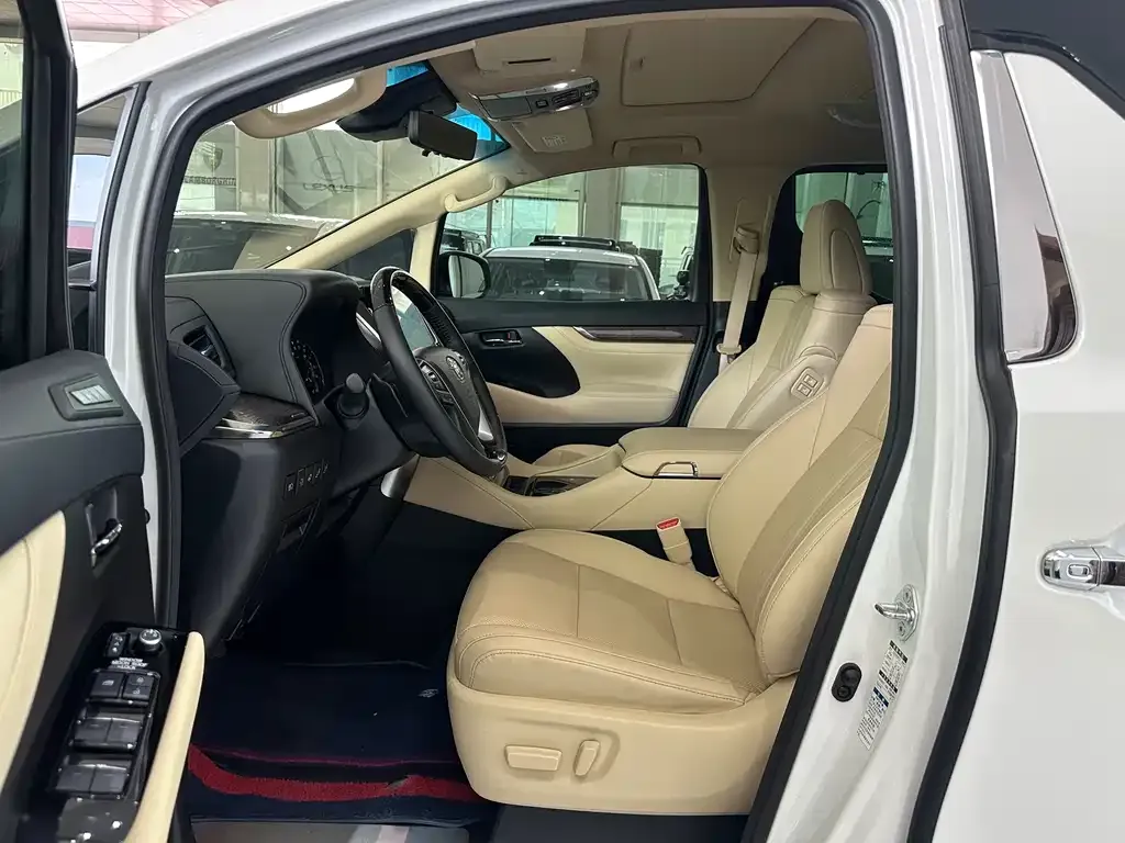 Toyota Alphard 2022 из CN, фото 7
