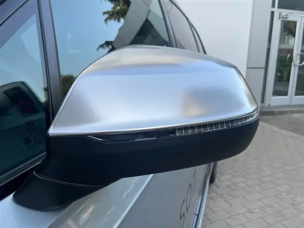 Audi SQ7 2024 из CN, фото 7