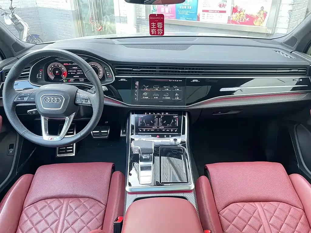 Audi SQ7 2024 из CN, фото 9