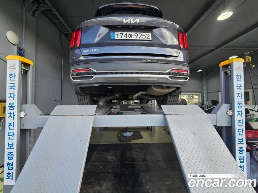 Kia Sorento — фото 2