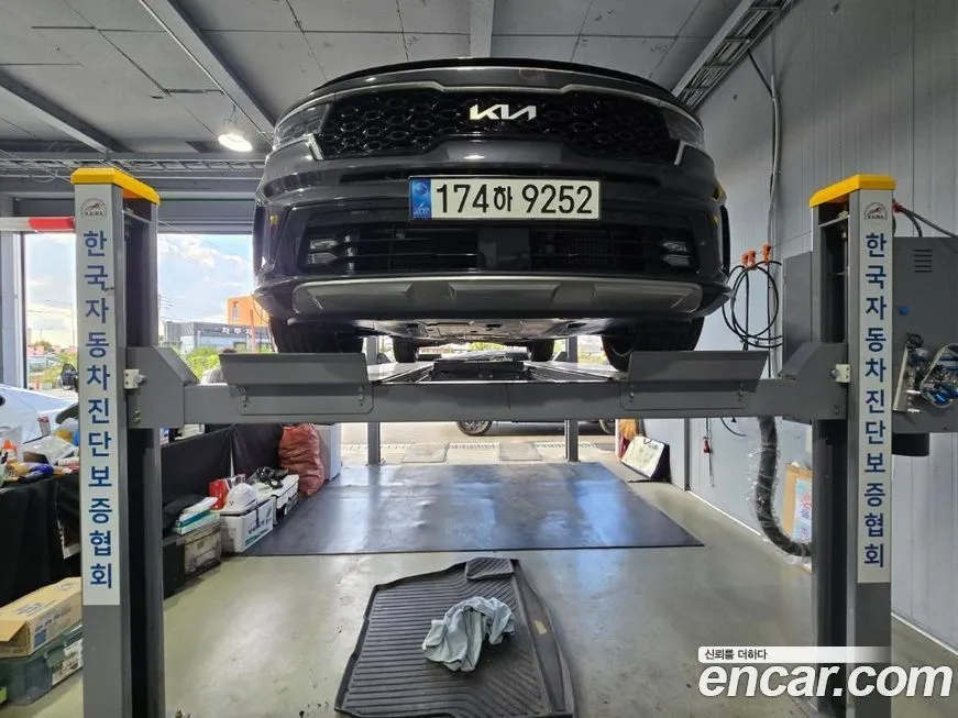 Kia Sorento — фото 1