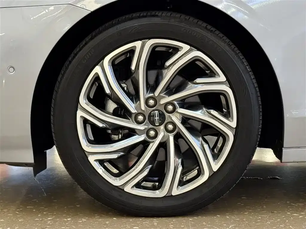 Lincoln Z 2024 из CN, фото 10