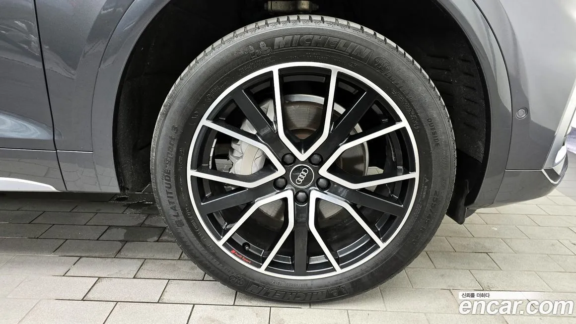 Audi Q5 2023 из KR, фото 5