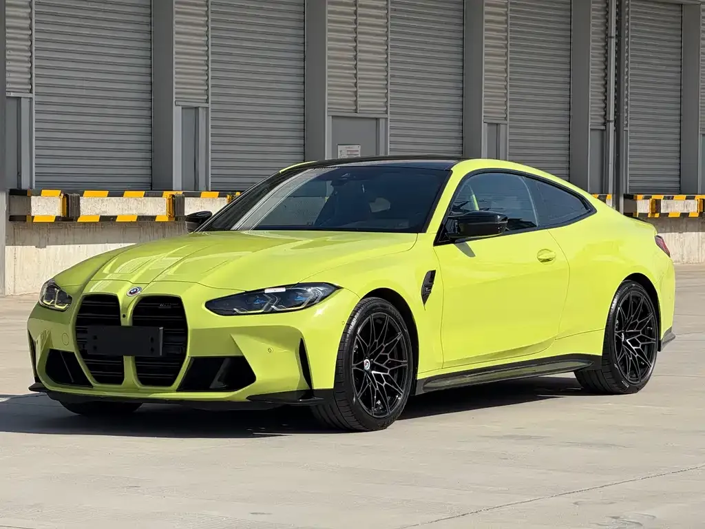 BMW M4 — фото 1
