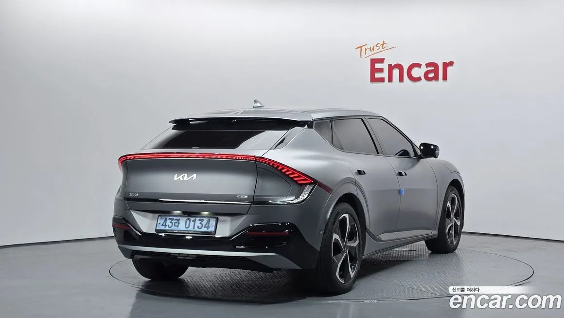 Kia EV6 2022 из KR, фото 2
