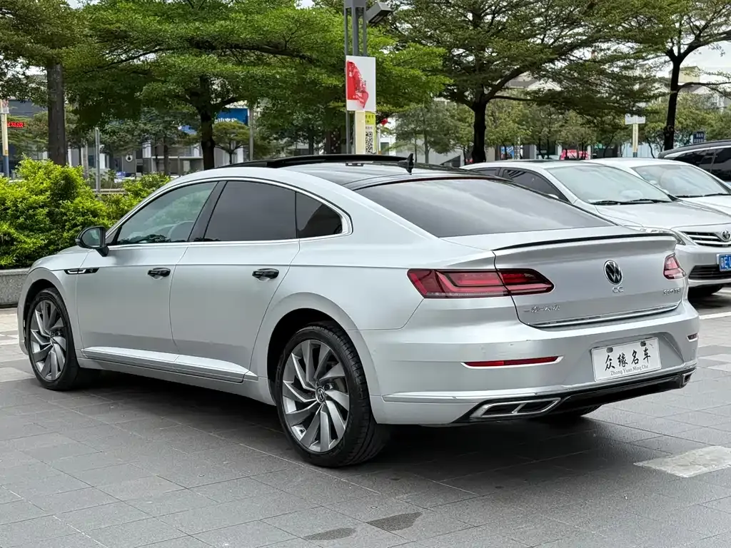 Volkswagen CC 2022 из CN, фото 4