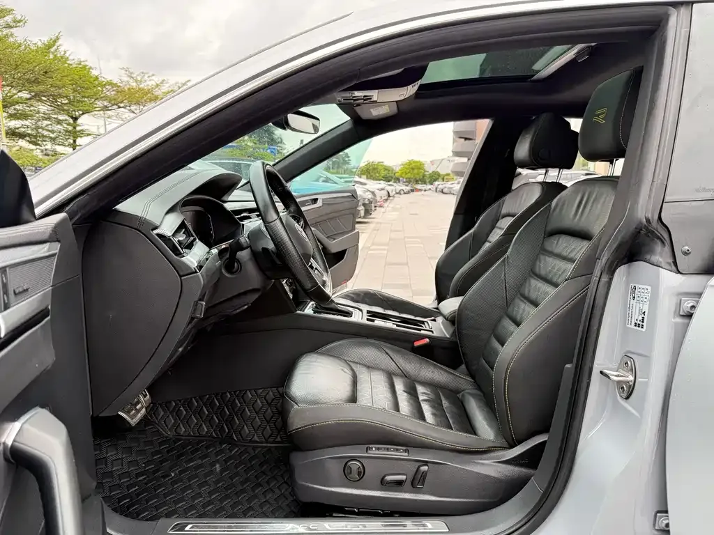 Volkswagen CC 2022 из CN, фото 7
