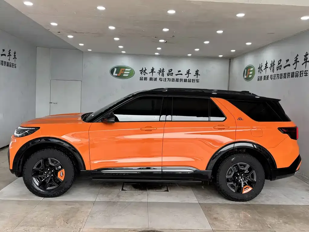 Ford Explorer 2024 из CN, фото 5