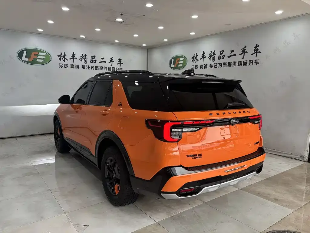 Ford Explorer 2024 из CN, фото 8