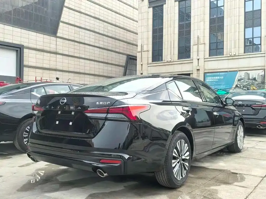 Nissan Teana 2025 из CN, фото 3