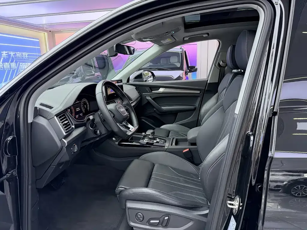 Audi Q5L 2021 из CN, фото 4