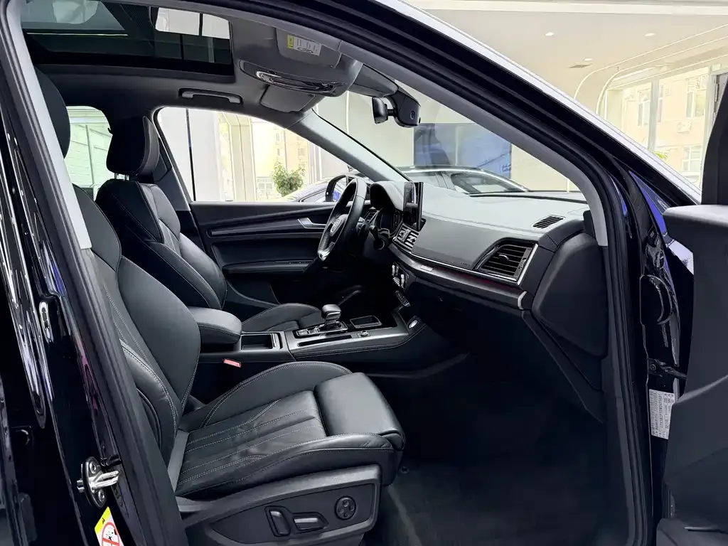 Audi Q5L 2021 из CN, фото 6